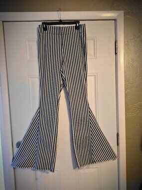 Vintage .Ladies Pants, Large Flares, Elastic waist.Small